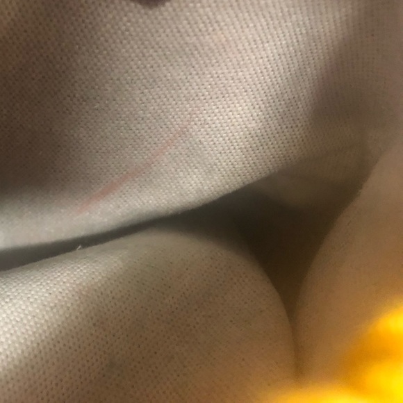 ❌SOLD❌ Goyard Saint Louis Tote PM Burgundy - Picture 8 of 8